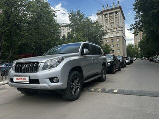 2010 Toyota Land Cruiser Prado 150 Series, серебристый, 2350000 рублей, вид 1