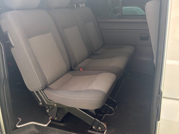 2012 Volkswagen Caravelle T5 Рестайлинг, серебристый, 1849000 рублей - вид 12