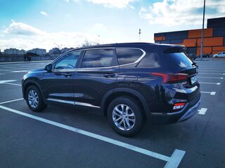 2019 Hyundai Santa Fe IV, чёрный, 2350000 рублей, вид 3