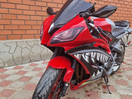 2011 Yamaha YZF-R6, красный, 650000 рублей, вид 1