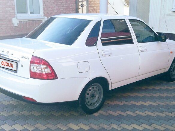 2016 Lada (ВАЗ) Priora I Рестайлинг, белый, 1150000 рублей - вид 2