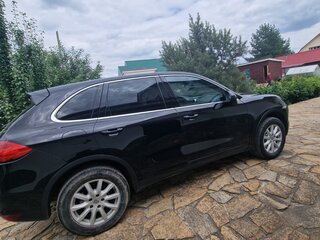 2010 Porsche Cayenne Diesel II (958), чёрный, 2712000 рублей, вид 2