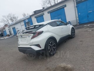 2017 Toyota C-HR I, белый, 2299000 рублей, вид 5