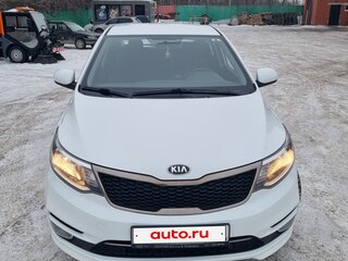 2017 Kia Rio III Рестайлинг, белый, 1410000 рублей, вид 2