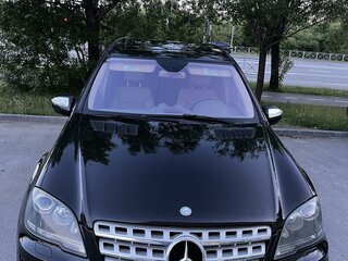 2009 Mercedes-Benz M-Класс 320 II (W164) Рестайлинг, чёрный, 1880000 рублей, вид 3