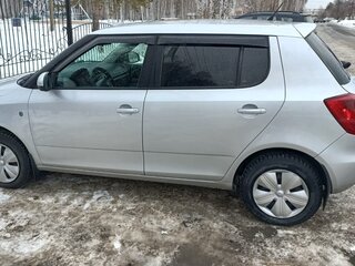 2010 Skoda Fabia II Рестайлинг, серый, 500000 рублей, вид 4