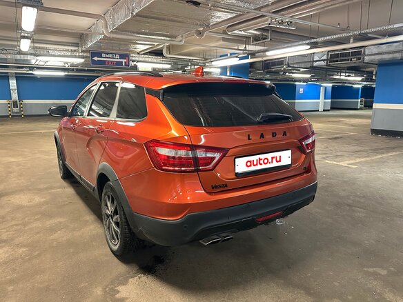 2019 Lada (ВАЗ) Vesta SW Cross I, оранжевый, 720000 рублей - вид 7