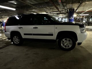 2012 Chevrolet Tahoe 6AT III, белый, 2290000 рублей, вид 5