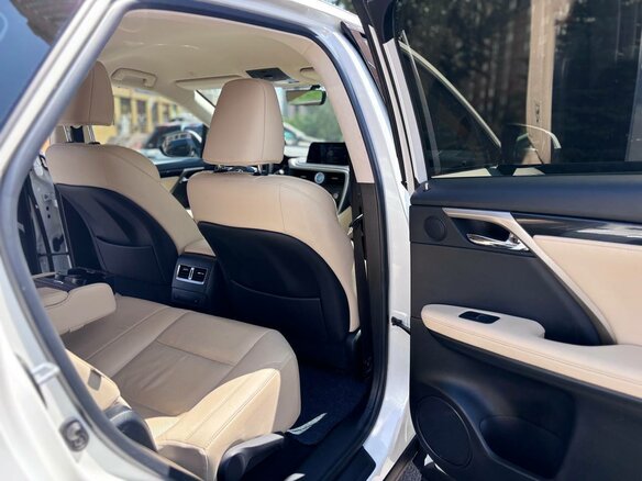 2021 Lexus RX 300 IV Рестайлинг, белый, 4850000 рублей - вид 33