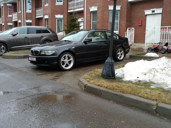 2003 BMW 3 серии 325i IV (E46) Рестайлинг, чёрный