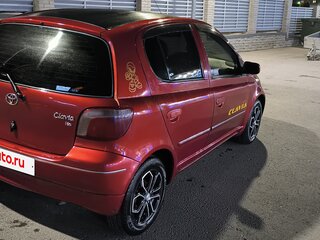 2001 Toyota Vitz I (P10), красный, 345000 рублей, вид 5