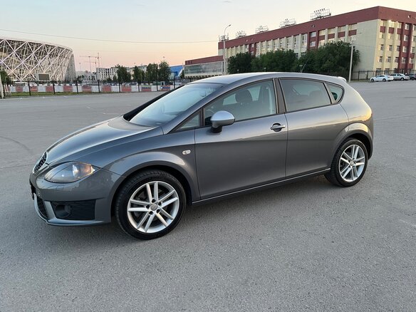 2012 SEAT Leon FR II Рестайлинг, серый, 1535000 рублей - вид 2