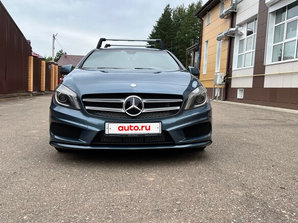 2013 Mercedes-Benz A-Класс 180 III (W176), синий, 1500000 рублей - вид 1