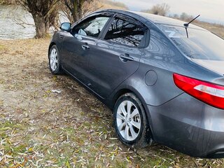 2012 Kia Rio 5-speed III, серый, 920000 рублей, вид 4