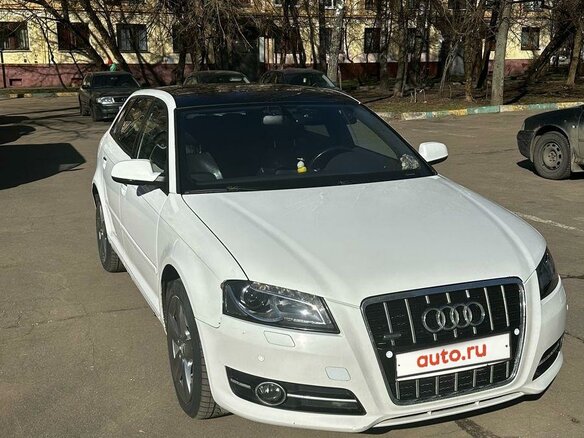 2010 Audi A3 II (8P) Рестайлинг 2, белый, 900000 рублей - вид 9