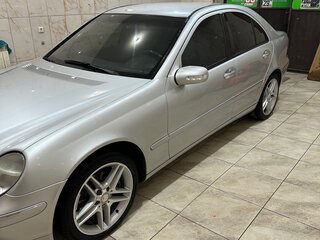 2001 Mercedes-Benz C-Класс 240 II (W203), серебристый, 695000 рублей, вид 5