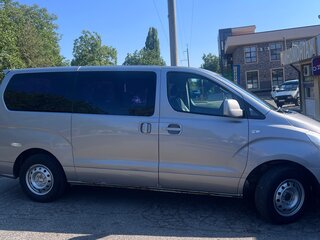 2011 Hyundai Grand Starex I, серый, 1500000 рублей, вид 2