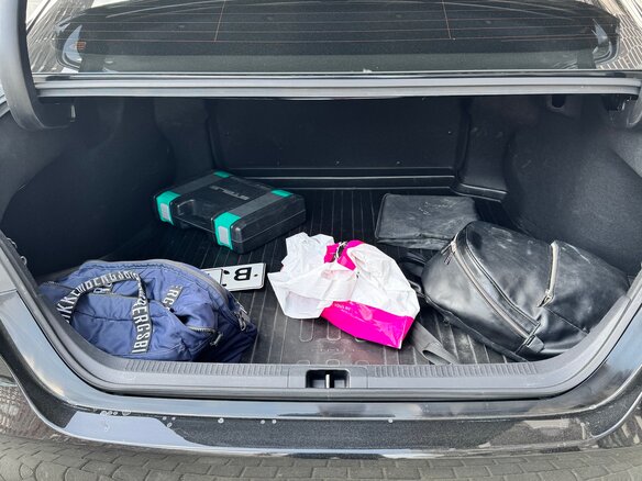 2019 Toyota Camry VIII (XV70), чёрный, 2400000 рублей - вид 9