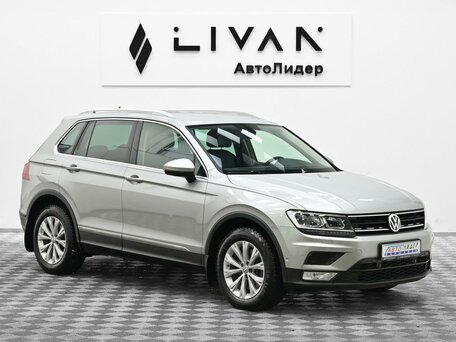 2017 Volkswagen Tiguan II, бежевый, 1835000 рублей, вид 1