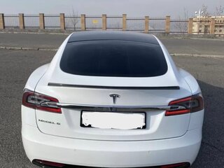 2016 Tesla Model S 75 I Рестайлинг, белый, 2000000 рублей, вид 4