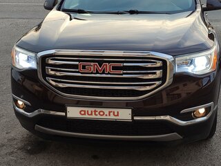 2018 GMC Acadia II, красный, 3000000 рублей, вид 2