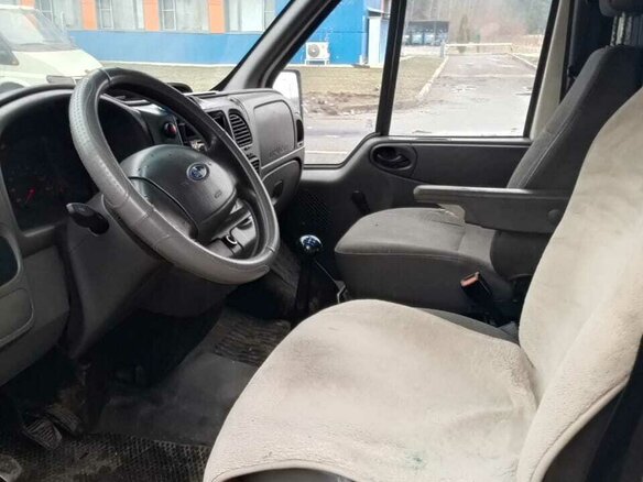 2004 Ford Transit, белый, 450000 рублей - вид 2