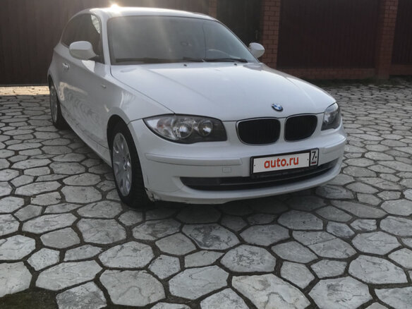 2010 BMW 1 серии 116i I (E81/E82/E87/E88) Рестайлинг, белый - вид 1