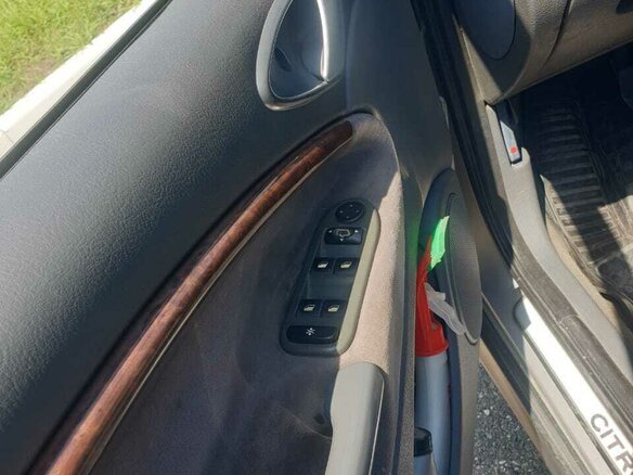 2001 Citroen C5 I, серебристый, 420000 рублей - вид 10