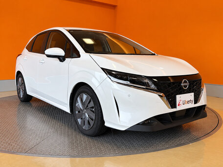 2022 Nissan Note e-Power III, белый, 1590000 рублей, вид 3