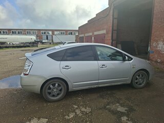 2007 Toyota Prius II Рестайлинг (XW20), серебристый, 650000 рублей, вид 2