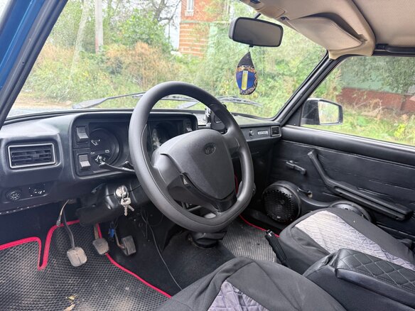 2002 Lada (ВАЗ) 2105, синий, 130000 рублей - вид 5