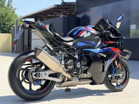2025 BMW M 1000 RR, чёрный, 3999999 рублей - вид 7