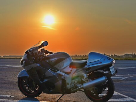 2002 Suzuki GSX 1300 R Hayabusa, серый, 499000 рублей, вид 4