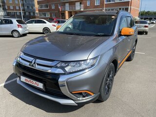 2017 Mitsubishi Outlander III Рестайлинг 2, серый, 1990000 рублей, вид 1