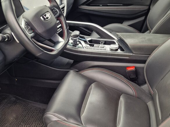 2021 Geely Tugella I, серый, 2350000 рублей - вид 7