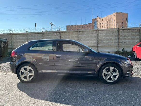 2010 Audi A3 II (8P) Рестайлинг 2, серый, 849000 рублей - вид 5