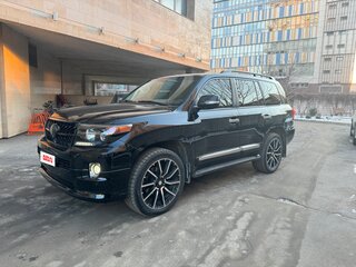 2012 Toyota Land Cruiser 200 Series Рестайлинг 1, чёрный, 5250000 рублей, вид 1