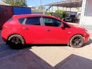 2010 Opel Astra J, красный, 620000 рублей, вид 4