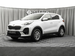 2018 Kia Sportage IV Рестайлинг, белый, 1650000 рублей, вид 1