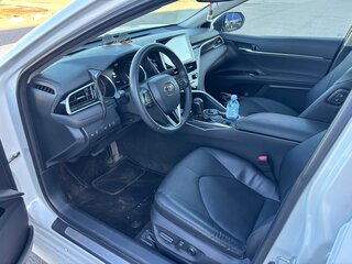 2022 Toyota Camry VIII (XV70) Рестайлинг, белый, 2750000 рублей, вид 1