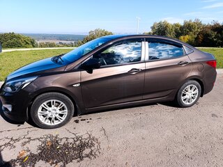 2015 Hyundai Solaris I Рестайлинг, коричневый, 1150000 рублей, вид 1