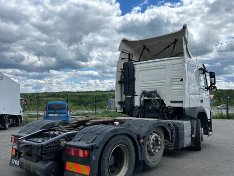 2017 Volvo FM, белый, 3800000 рублей, вид 4