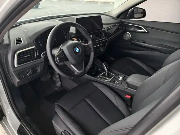 2022 BMW 1 серии 120i III (F52) Рестайлинг, белый, 1282000 рублей - вид 5