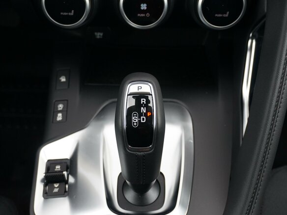 2020 Jaguar E-Pace I, белый - вид 13