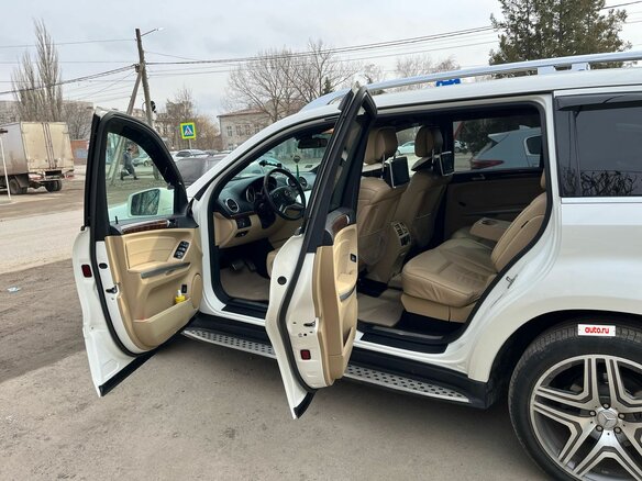 2011 Mercedes-Benz GL-Класс 350 CDI BlueEfficiency I (X164) Рестайлинг, белый, 1980000 рублей - вид 19