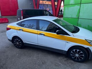 2014 Hyundai Solaris I Рестайлинг, белый, 500000 рублей, вид 3