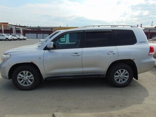 2011 Toyota Land Cruiser 200 Series, серебристый, 1584780 рублей, вид 3