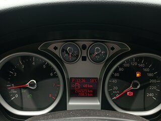 2011 Ford Focus II Рестайлинг, серый, 480000 рублей, вид 4