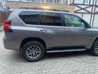 2019 Toyota Land Cruiser Prado 150 Series Рестайлинг 2, коричневый, 5670000 рублей, вид 2