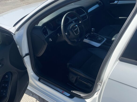 2008 Audi A4 IV (B8), белый, 1270000 рублей - вид 5